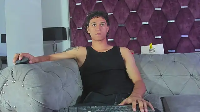 TonyBenedetti online show from June 18, 2026, 8:46 pm