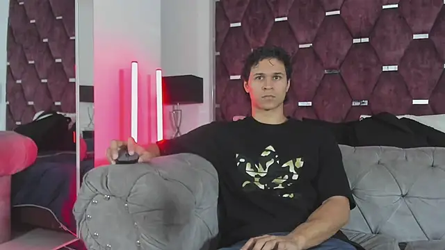 TonyBenedetti online show from July 29, 2026, 8:18 pm