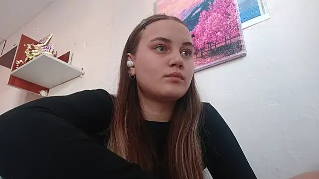 Snapshot of VeloraStar chatting on March 2, 2026, 10:22 am VeloraStar online show from March 2, 2026, 10:22 am