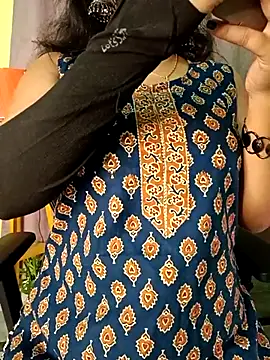 Snapshot of Kritika05 chatting on June 9, 2026, 7:03 pm Kritika05 online show from June 9, 2026, 7:03 pm