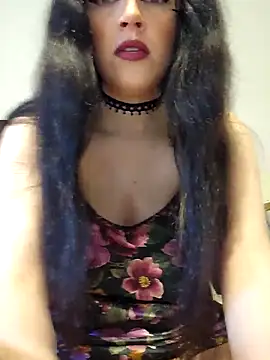 Mommynatrix online show from April 24, 2026, 3:36 pm