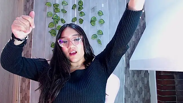 anyela donecm online show from April 15, 2026, 7:43 pm