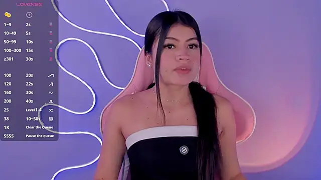 miacapone online show from April 13, 2026, 1:49 pm