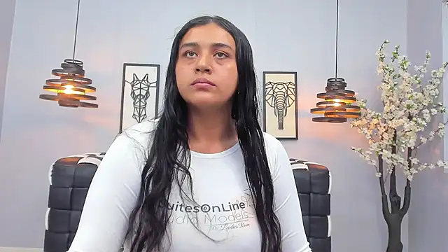 Snapshot of Lunaa_Abril chatting on February 26, 2026, 12:15 pm Lunaa Abril online show from February 26, 2026, 12:15 pm