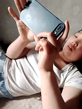 Miu la online show from April 4, 2026, 1:59 am