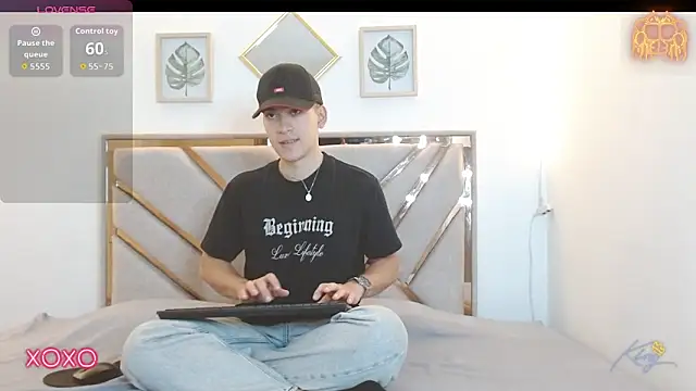 Snapshot of oliver___saint chatting on March 28, 2026, 11:15 pm oliver saint online show from March 28, 2026, 11:15 pm