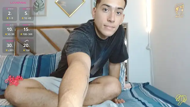 Snapshot of oliver___saint chatting on April 12, 2026, 11:10 pm oliver saint online show from April 12, 2026, 11:10 pm