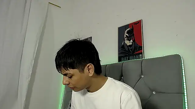 Logan Jhonson19 online show from April 12, 2026, 2:05 am