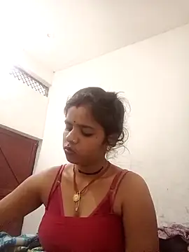 Hot chani online show from April 4, 2026, 8:50 pm