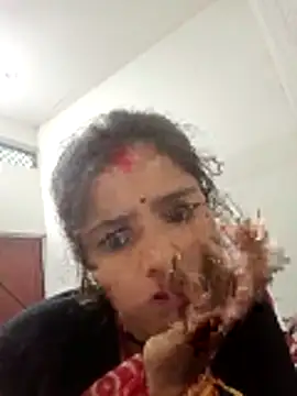 Hot chani online show from April 5, 2026, 10:34 am