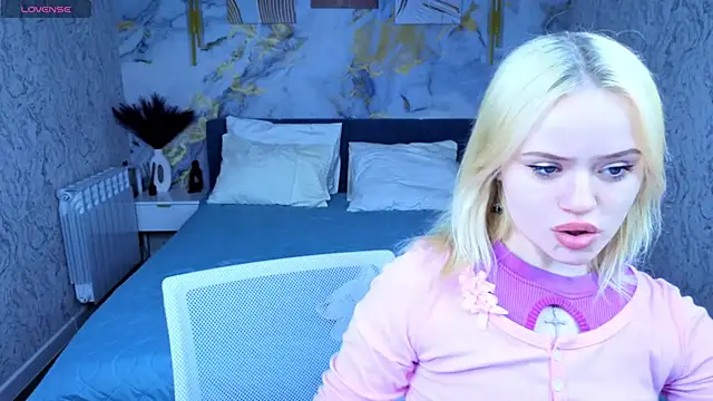 Tessa Ashe online show from April 5, 2026, 9:17 am