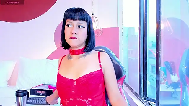 Valkiria wine online show from April 15, 2026, 1:07 pm