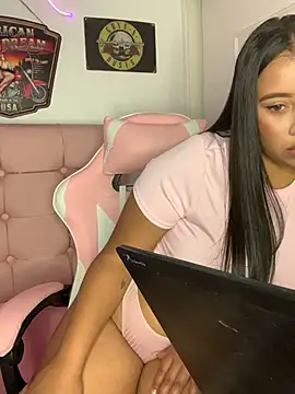 MorenaQueen- online show from February 26, 2026, 6:18 pm