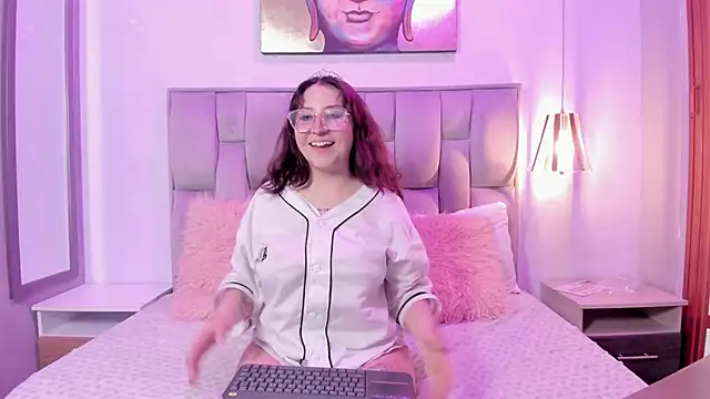 Snapshot of Maddie-LesYoux chatting on February 27, 2026, 12:38 pm Maddie-LesYoux online show from February 27, 2026, 12:38 pm