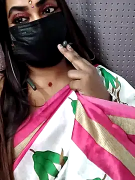 Cutie Nila online show from April 10, 2026, 5:12 am