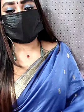 Cutie Nila online show from May 8, 2026, 5:35 am