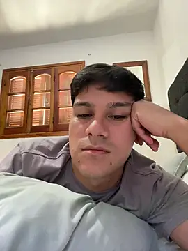 Snapshot of RuinedQuark chatting on March 2, 2026, 4:58 pm RuinedQuark online show from March 2, 2026, 4:58 pm