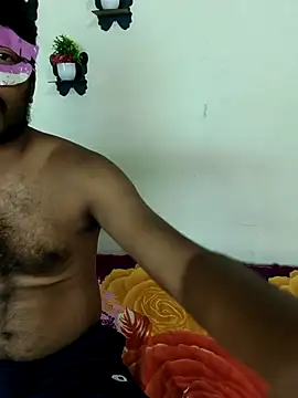 Sweet Cpl  online show from May 12, 2026, 1:25 am