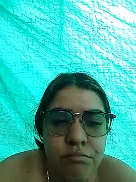 single kitten online show from March 18, 2026, 2:31 pm