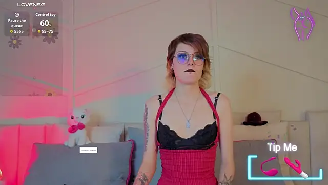 Snapshot of Rossie_huntt chatting on March 3, 2026, 1:28 pm Rossie huntt online show from March 3, 2026, 1:28 pm