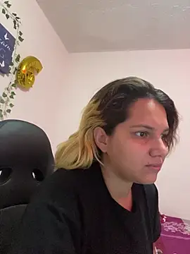 aurora bela online show from April 11, 2026, 9:02 am