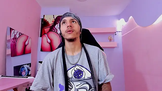 DanteLuxx online show from May 8, 2026, 4:07 am