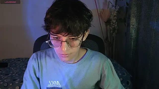 noah millerx online show from March 4, 2026, 3:45 am