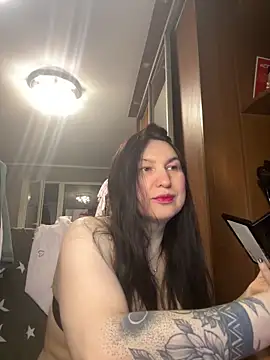 EvaBeautyXx online show from April 18, 2026, 12:03 am