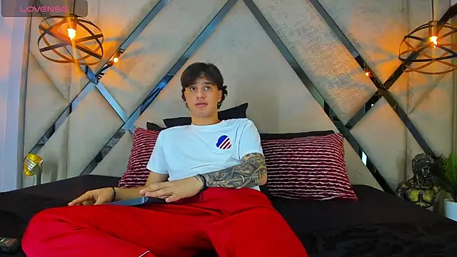 EXCLUSIVE8 online show from March 12, 2026, 4:29 am