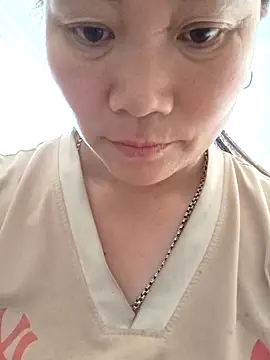 Lindxx-hot online show from April 15, 2026, 5:58 am