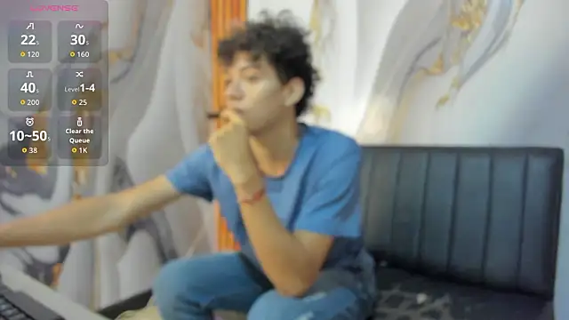 MiaBella and Max online show from March 3, 2026, 12:00 pm