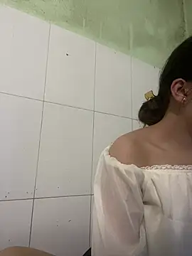 Snapshot of Xoai-cute chatting on March 2, 2026, 10:33 am Xoai-cute online show from March 2, 2026, 10:33 am