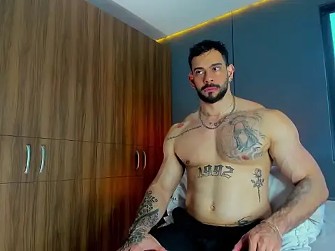 massimo visconti online show from March 6, 2026, 1:51 pm