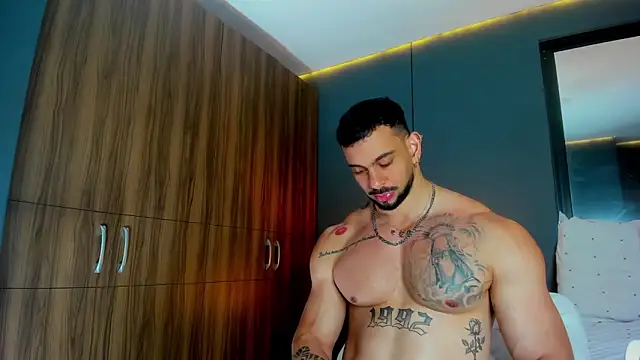 massimo visconti online show from April 11, 2026, 7:45 am