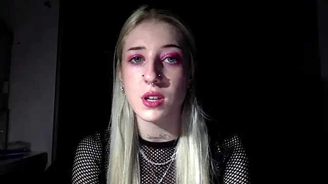 EmmyWet online show from March 18, 2026, 8:23 pm