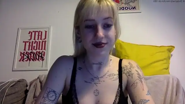 EmmyWet online show from May 15, 2026, 6:04 pm