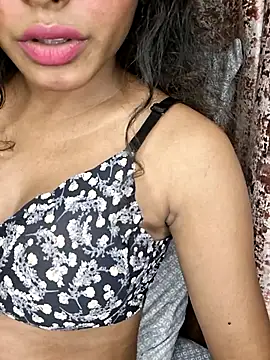 Snapshot of Akni_ chatting on July 19, 2026, 9:07 pm Akni online show from July 19, 2026, 9:07 pm