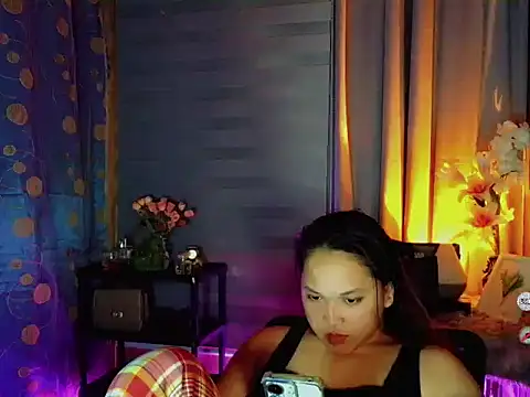Snapshot of Sweet_coleen chatting on March 27, 2026, 1:22 pm Sweet coleen online show from March 27, 2026, 1:22 pm