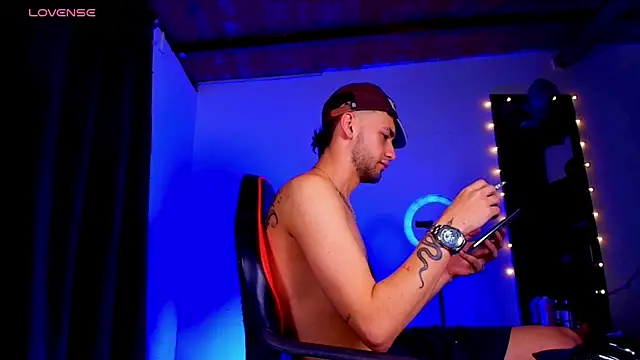 Snapshot of Jey_dirty_777 chatting on March 1, 2026, 10:50 am Jey dirty 777 online show from March 1, 2026, 10:50 am