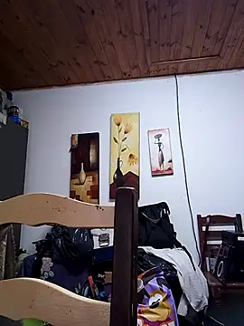 momismilf544 online show from May 23, 2026, 12:53 pm