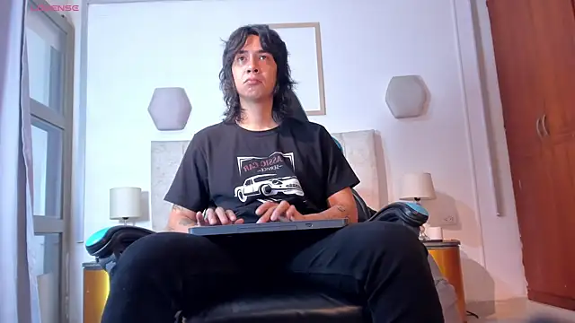 Snapshot of so_pop chatting on March 3, 2026, 2:01 pm so pop online show from March 3, 2026, 2:01 pm