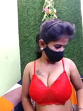 Tinaa baby online show from April 17, 2026, 6:33 pm