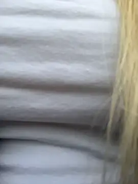 Pink Kiss online show from June 26, 2026, 3:33 am