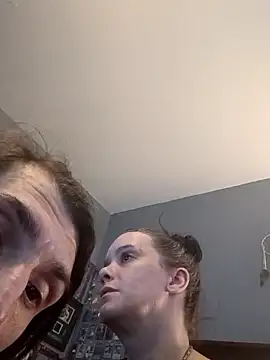 RobNKaysWorldtour online show from April 8, 2026, 1:49 am