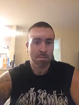 Biggbaddwulf7 online show from May 10, 2026, 9:14 am