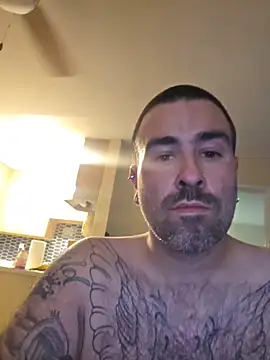 Biggbaddwulf7 online show from May 12, 2026, 1:52 pm