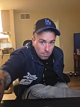 Biggbaddwulf7 online show from June 7, 2026, 11:36 am