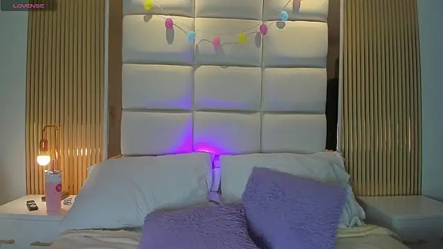 Megaan Rousee online show from April 12, 2026, 11:37 am