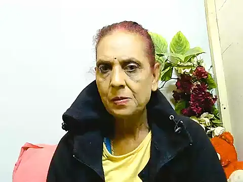 Hot queen58 online show from June 29, 2026, 6:30 am