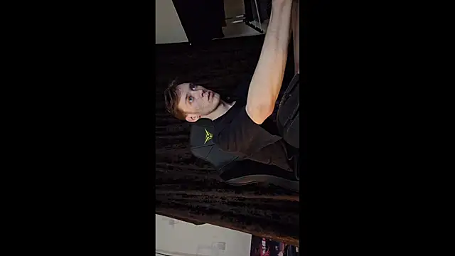 Snapshot of Huly_Entertainment chatting on March 3, 2026, 3:18 pm Huly Entertainment online show from March 3, 2026, 3:18 pm